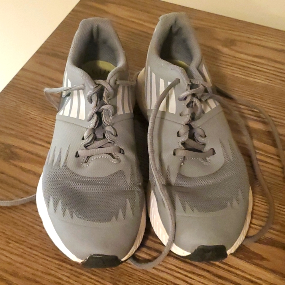 Boy's Nike Sneakers